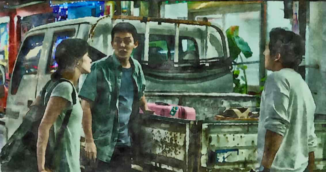 韓国映画『バーニング 劇場版』で、ジョンス、ヘミ、ベンがジョンスの古くて汚いトラックの前に立つ画像